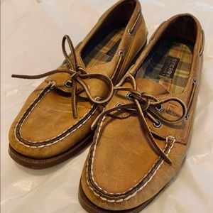 Sperry Women’s Boat Shoe. Tan/Brown Leather.